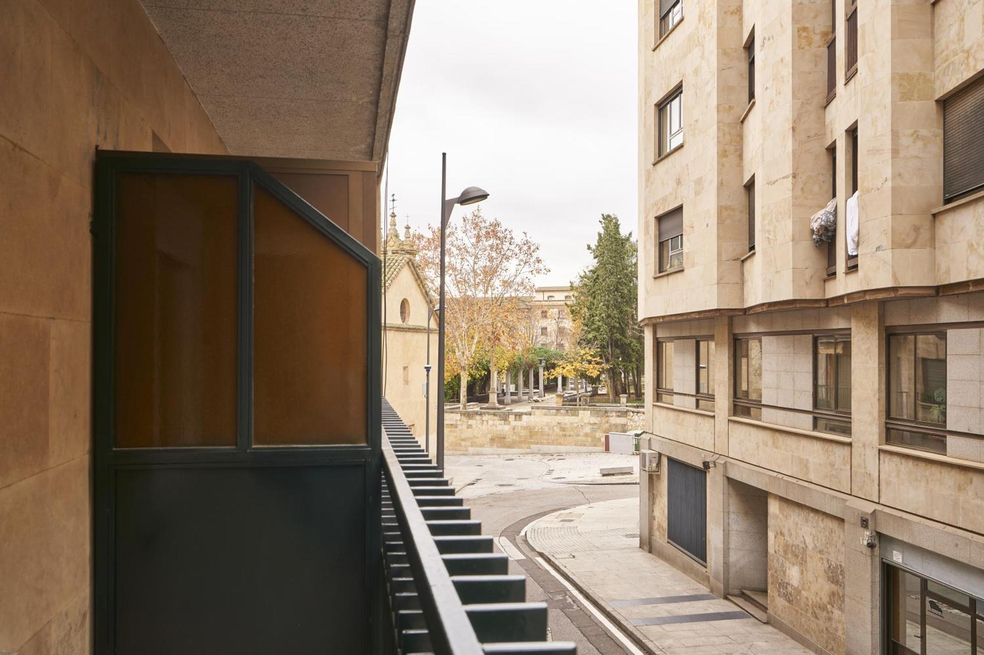 Alojamiento Abajo10 Centro Universidad By Keyhom Salamanca Exterior photo